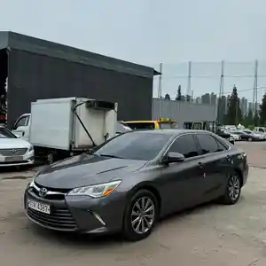 Toyota Camry, 2015