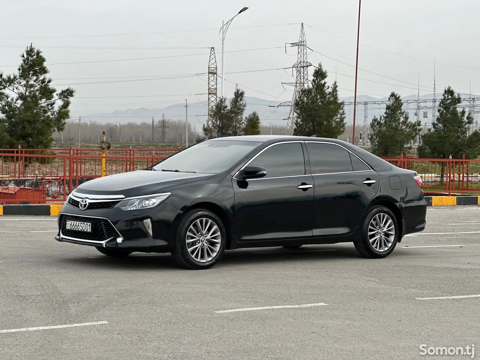 Toyota Camry, 2016-1