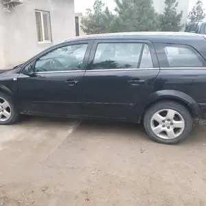 Opel Astra H, 2009