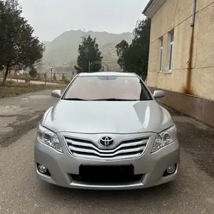 Toyota Camry, 2011