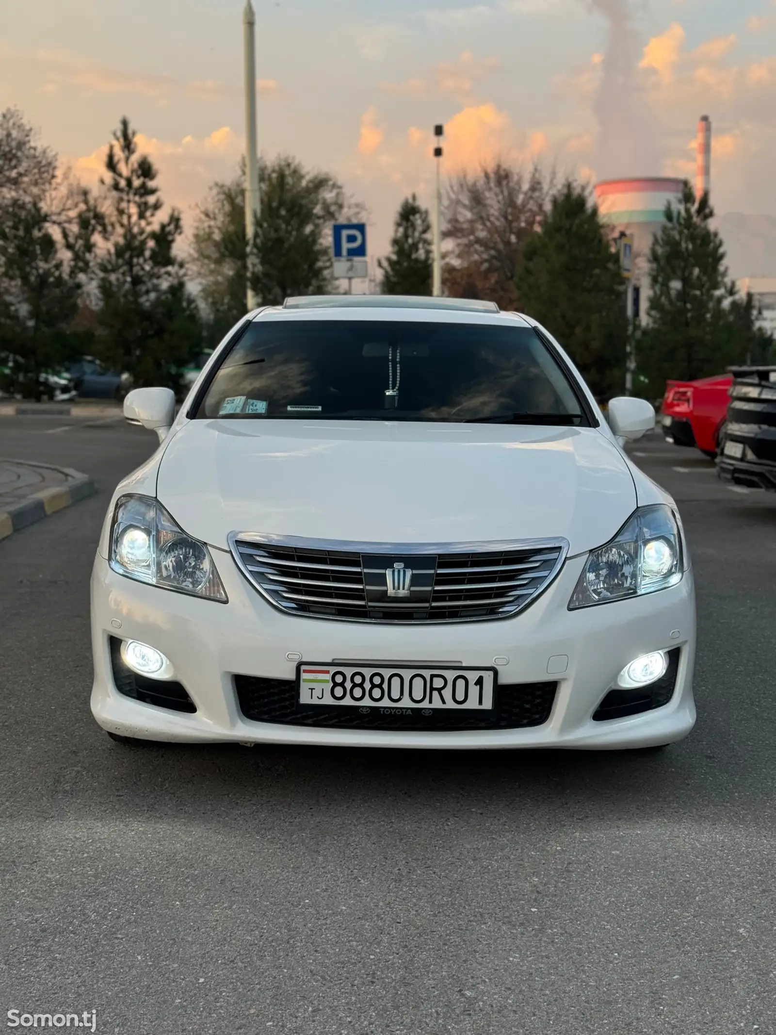 Toyota Crown, 2010-1