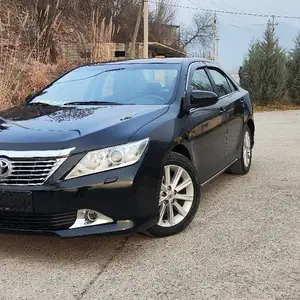 Toyota Camry, 2013