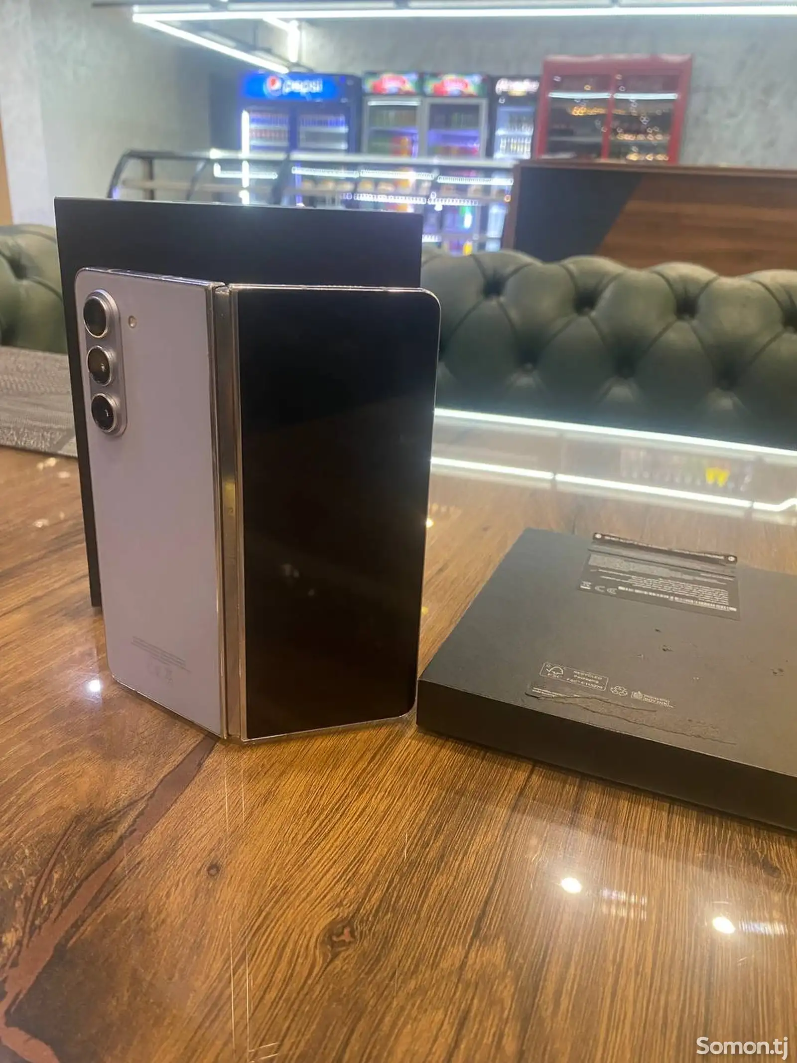 Samsung Galaxy Z Fold 5-7