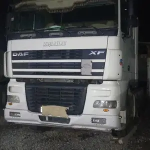 Седельный тягач Daf xf95 430