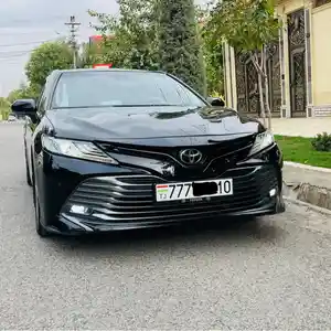 Toyota Camry, 2018