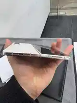 Samsung Galaxy fold 4-3