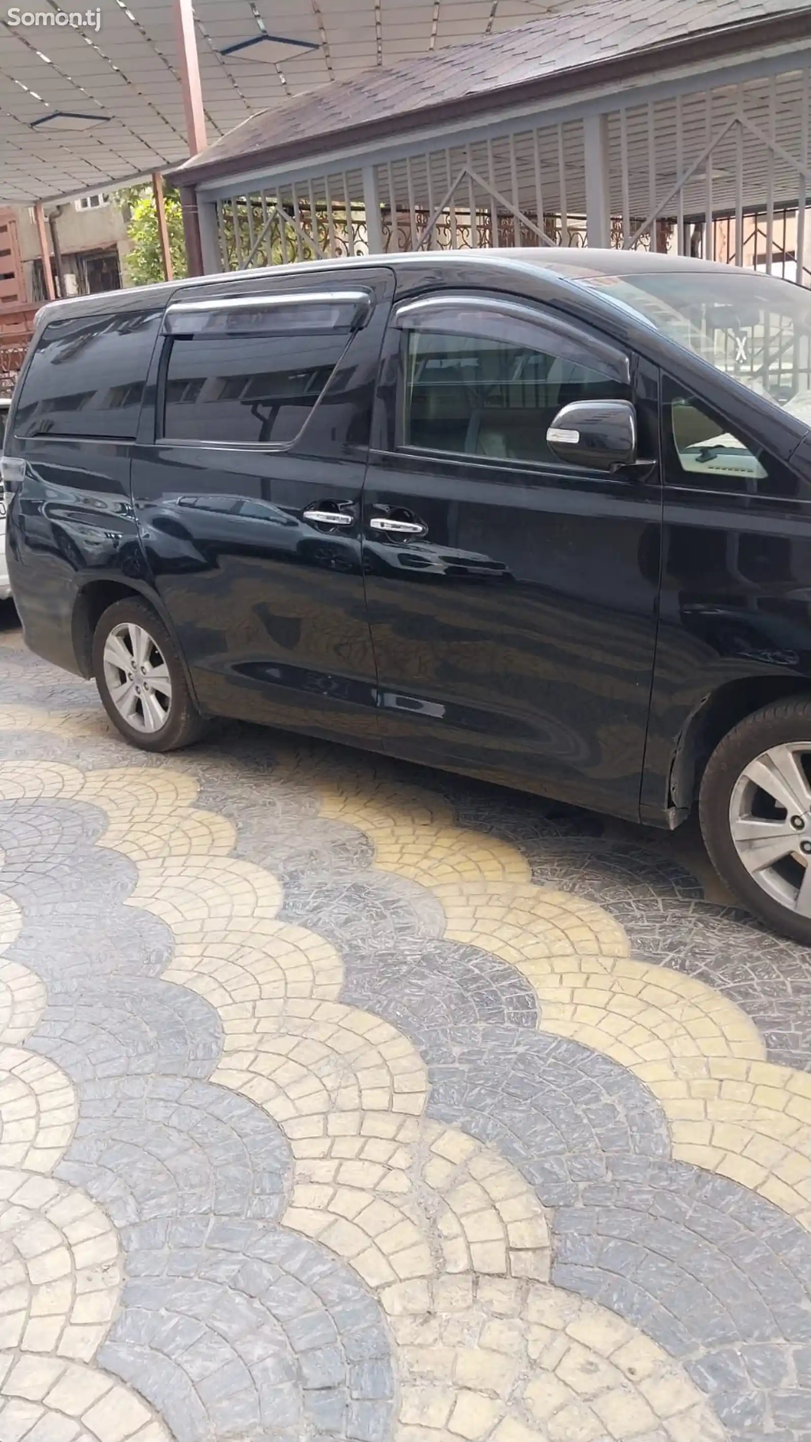 Toyota Vellfire, 2010-4