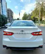 Toyota Camry, 2018-4