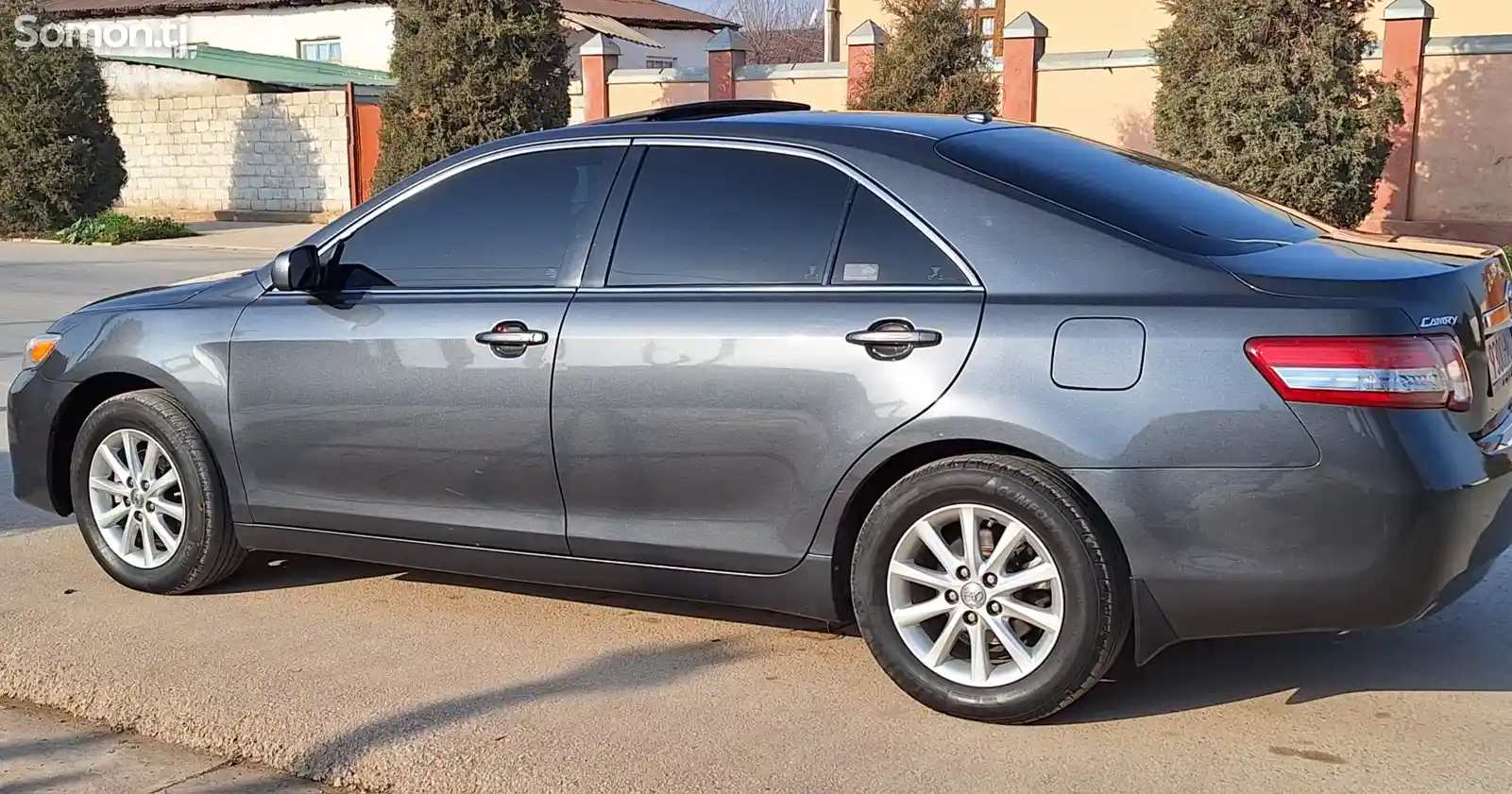 Toyota Camry, 2010-4