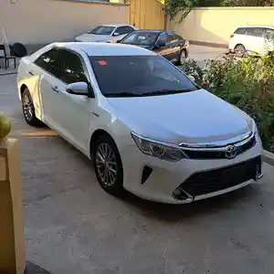 Toyota Camry, 2017