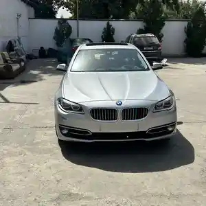 BMW 5 series, 2015