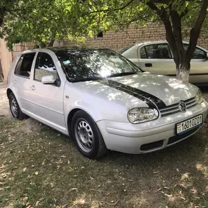 Volkswagen Golf, 1998