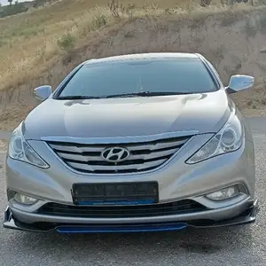 Hyundai Sonata, 2011