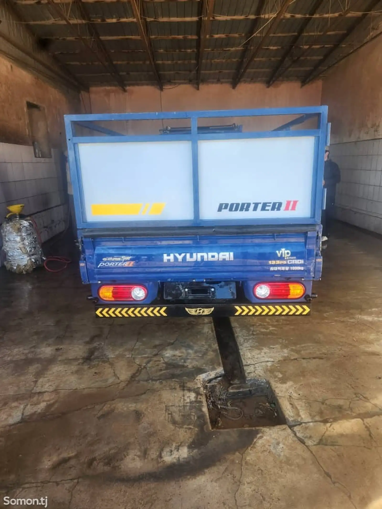 Бортовой автомобиль Hyundai Porter, 2013-1