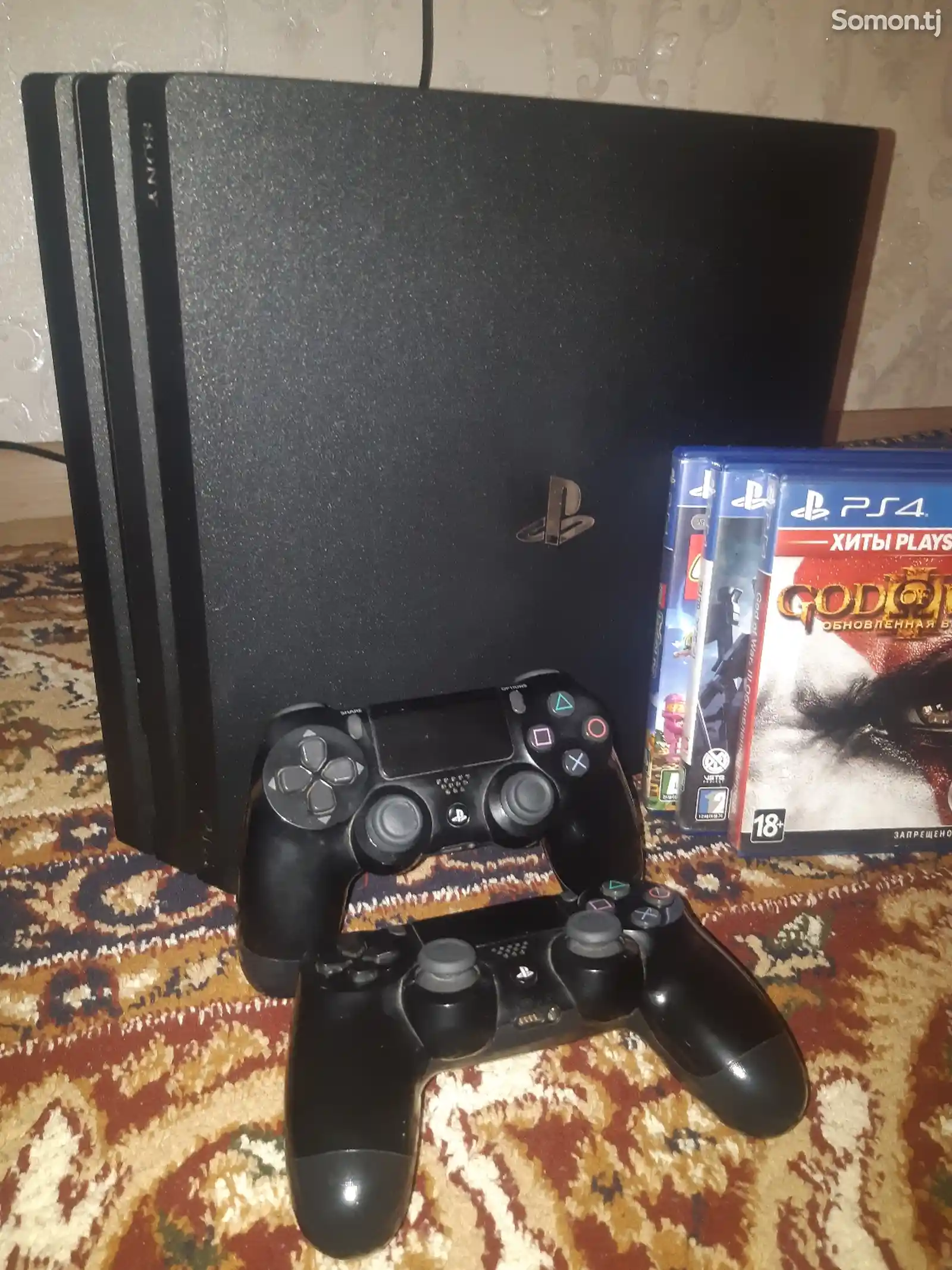 Игровая приставка Sony Playstation 4 pro-1