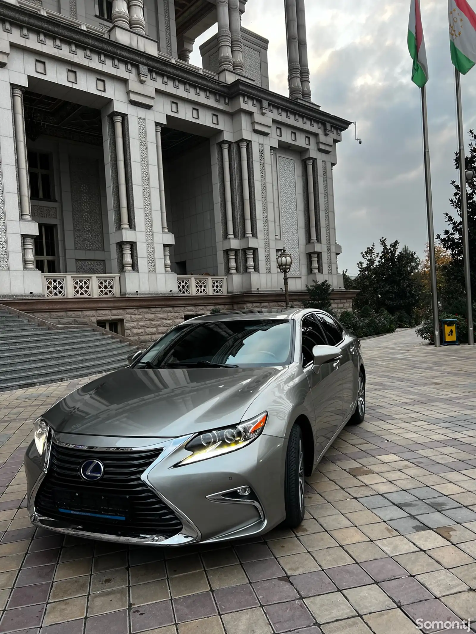 Lexus ES series, 2017-1