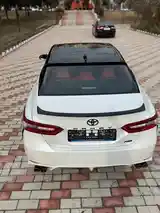 Toyota Camry, 2018-9