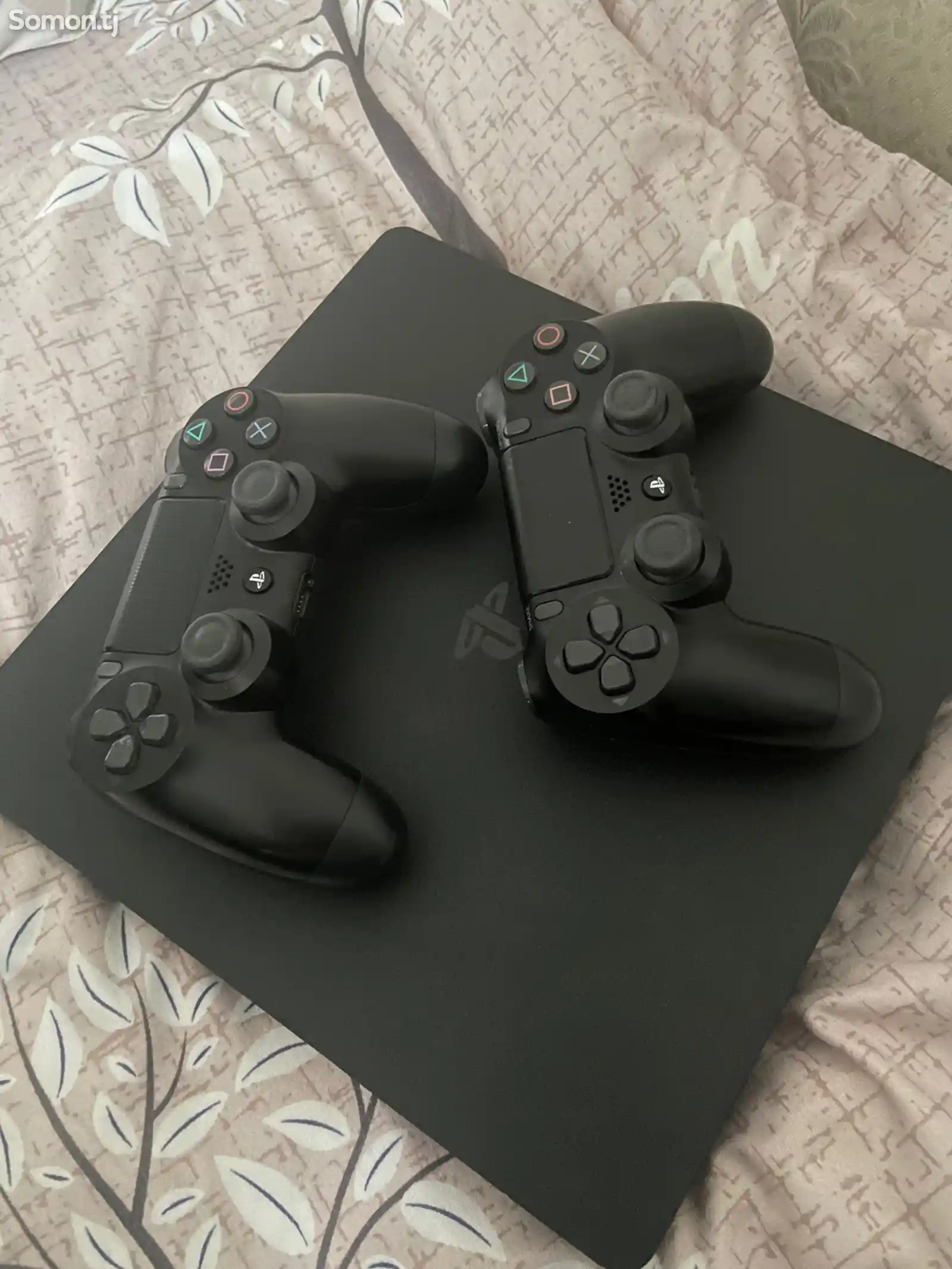 Игровая приставка Sony PlayStation 4 slim-3