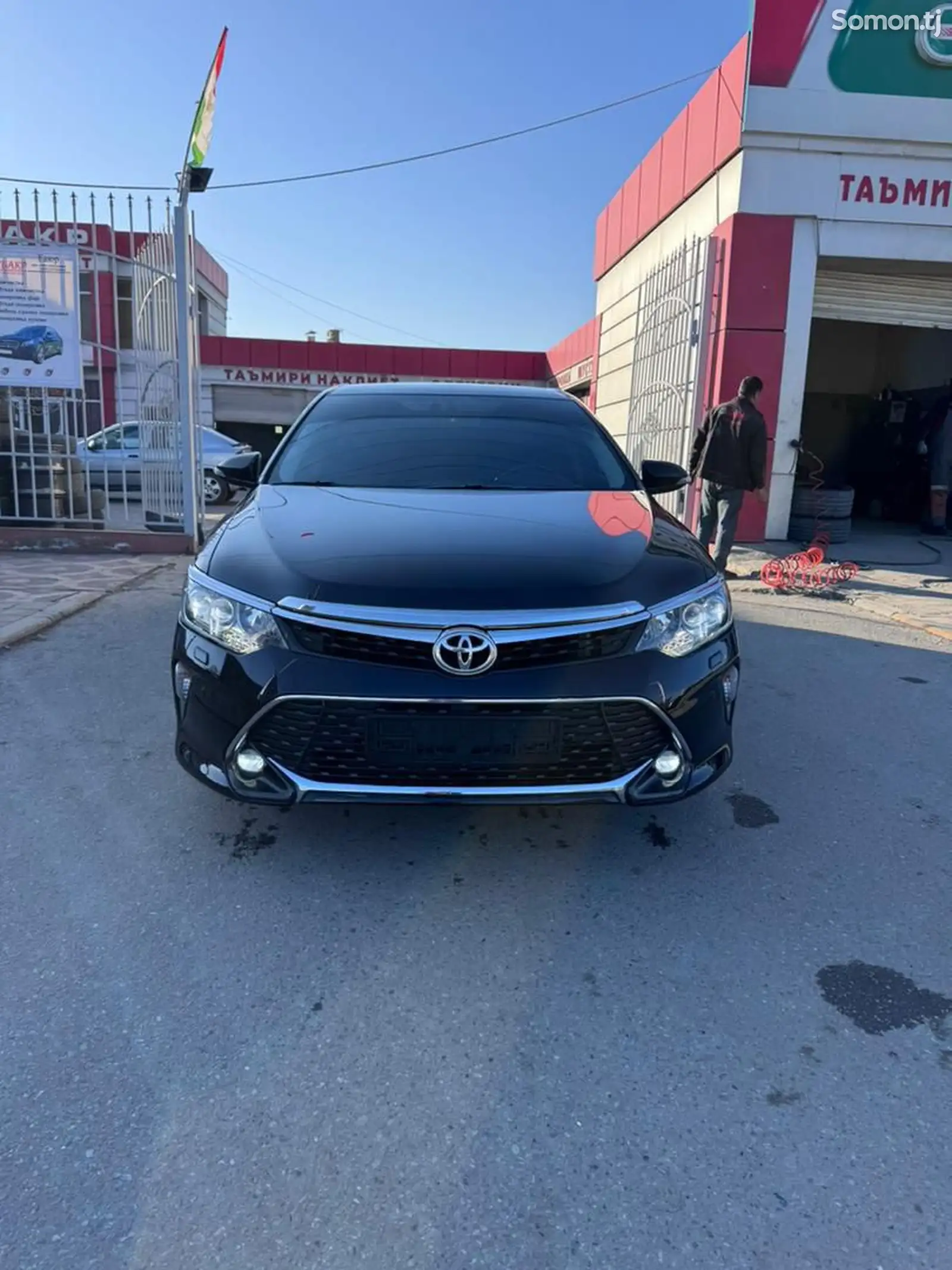 Toyota Camry, 2017-1