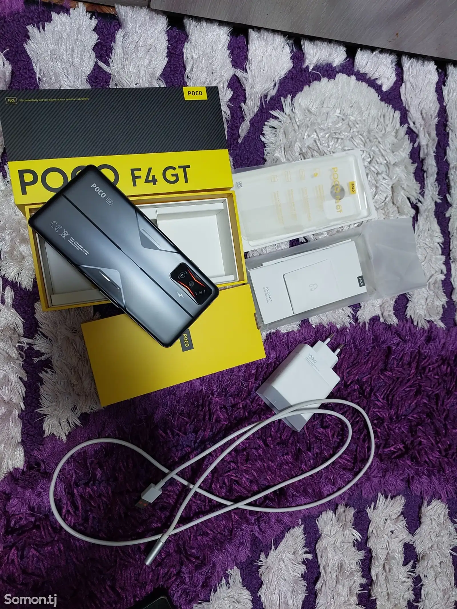 Xiaomi Poco F4 GT-1