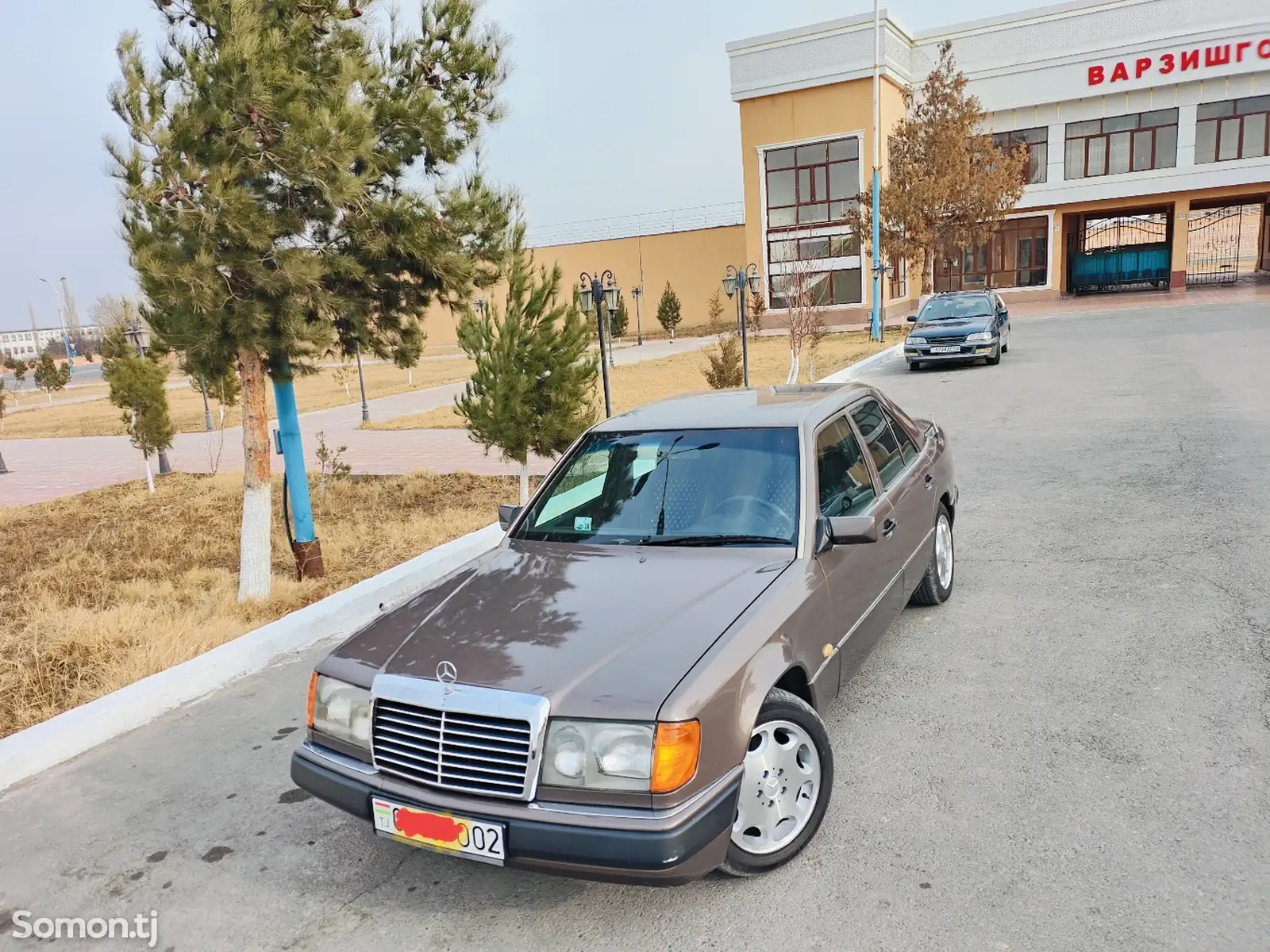 Mercedes-Benz W124, 1989-1