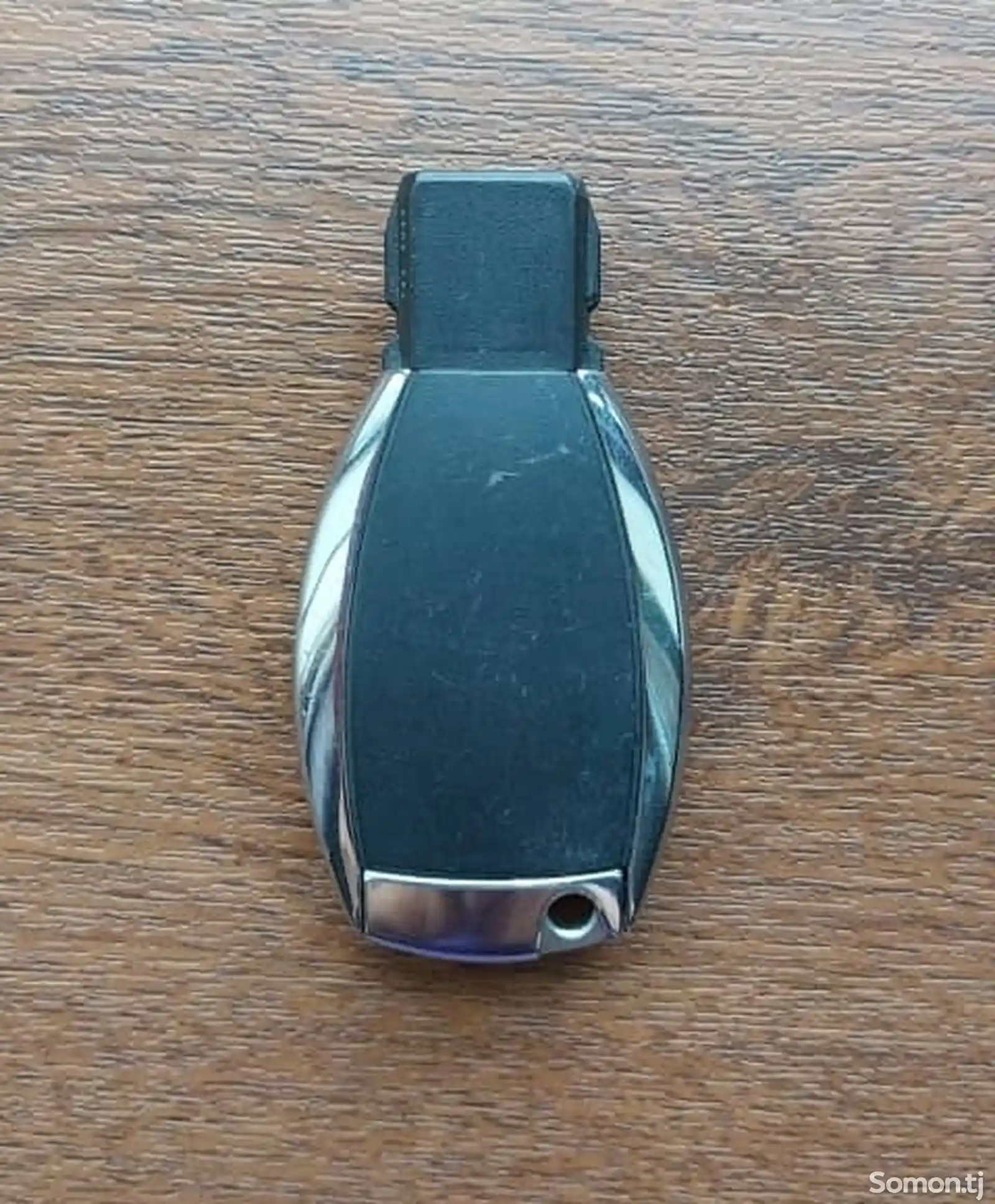 Ключ от Mercedes-Benz-1
