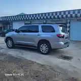 Toyota Sequoia, 2010-2