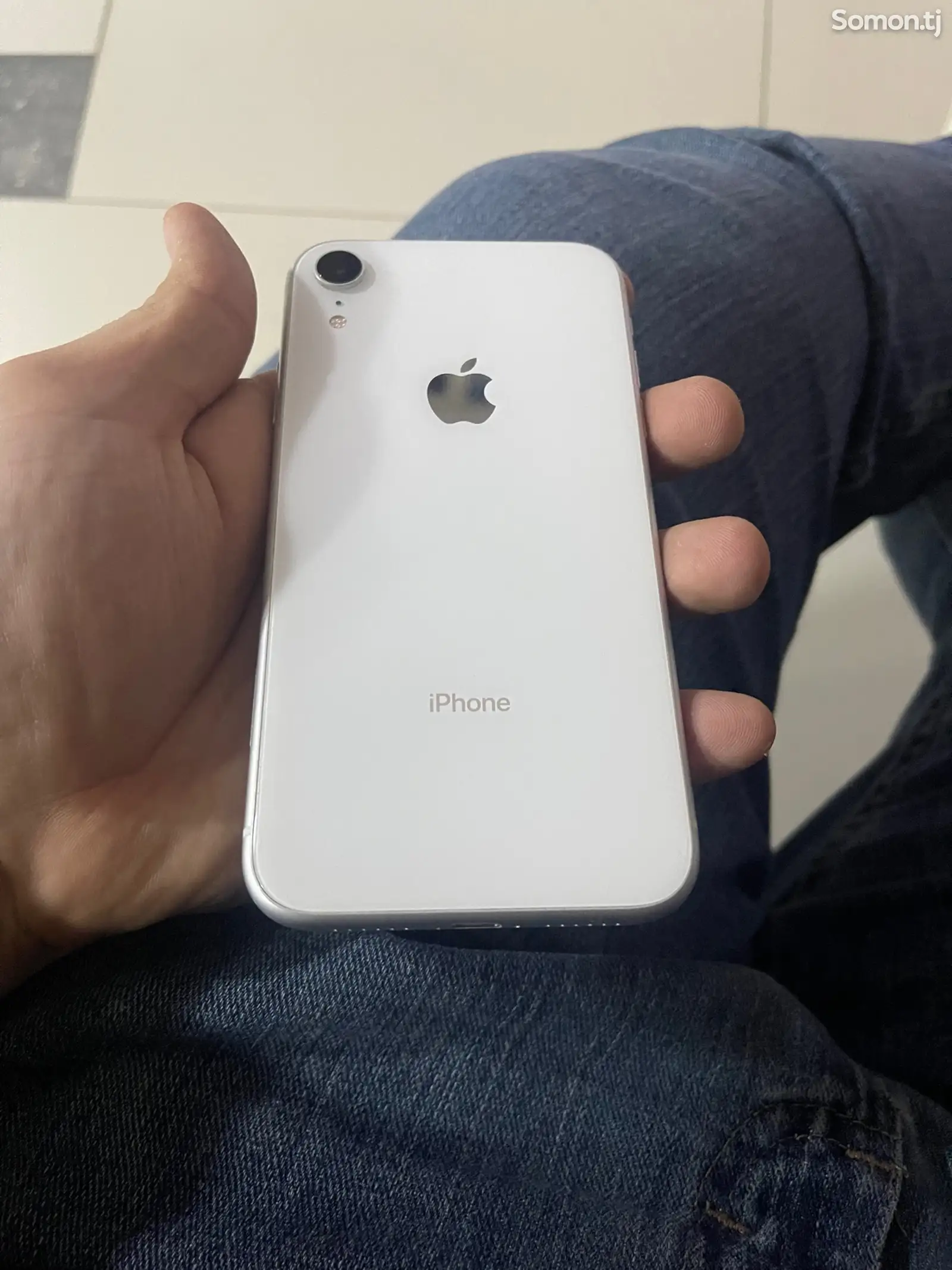 Apple iPhone Xr, 64 gb, White-1