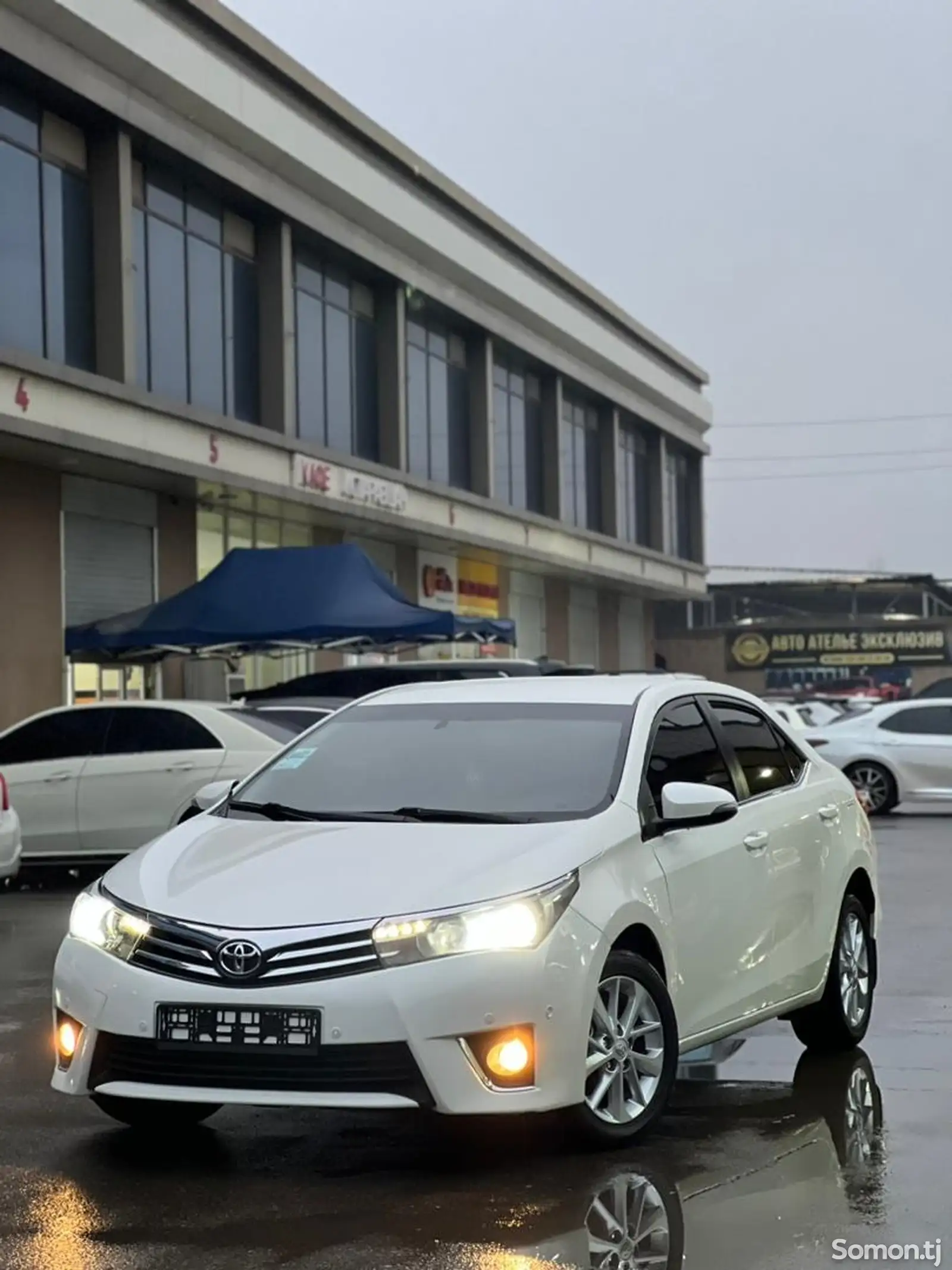 Toyota Corolla, 2015-1