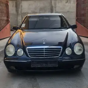 Mercedes-Benz E class, 2000