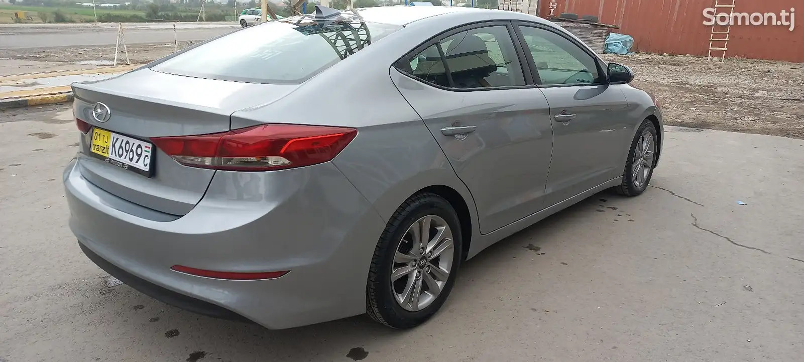 Hyundai Elantra, 2017-5