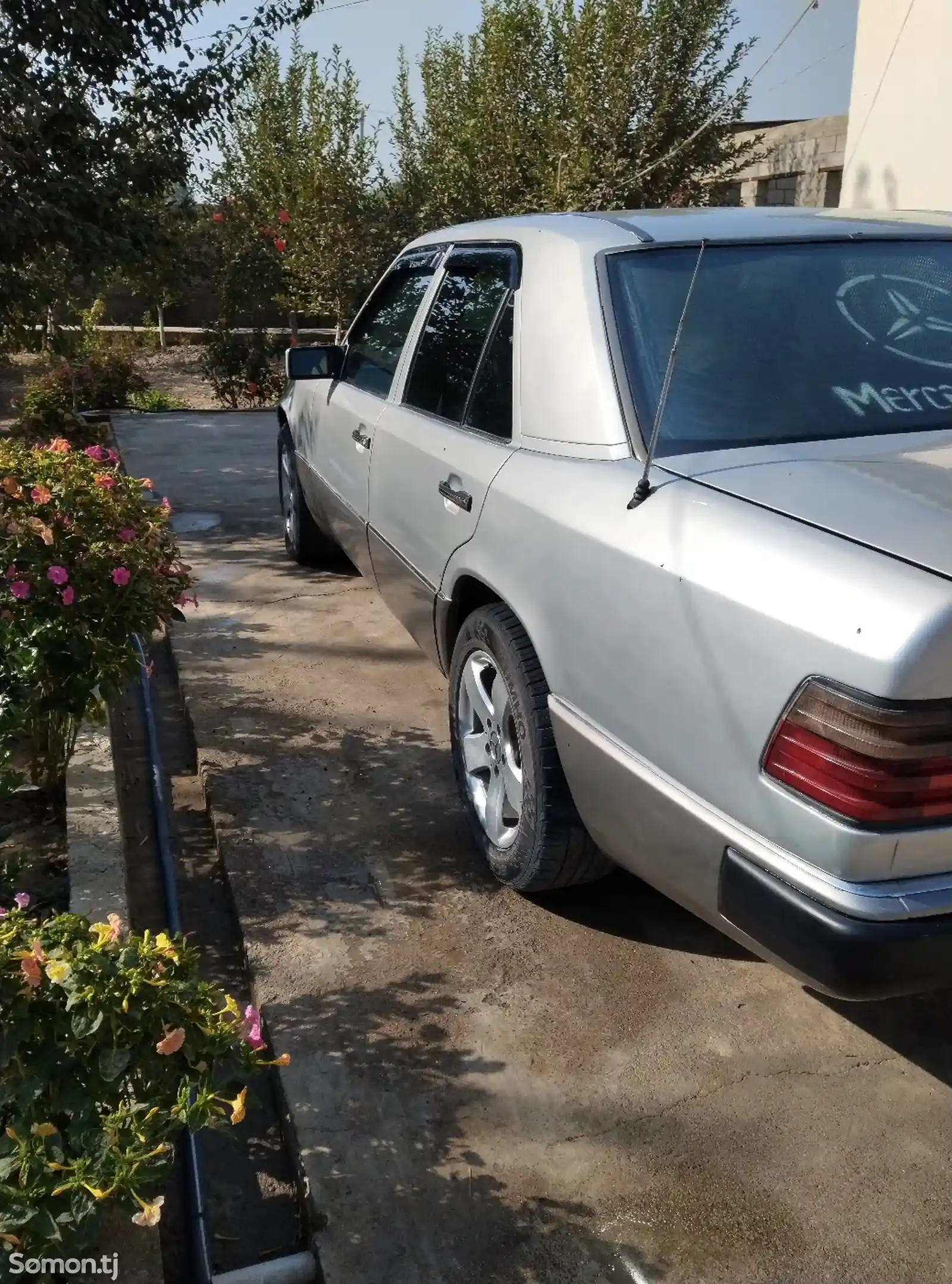 Mercedes-Benz E class, 1992-7