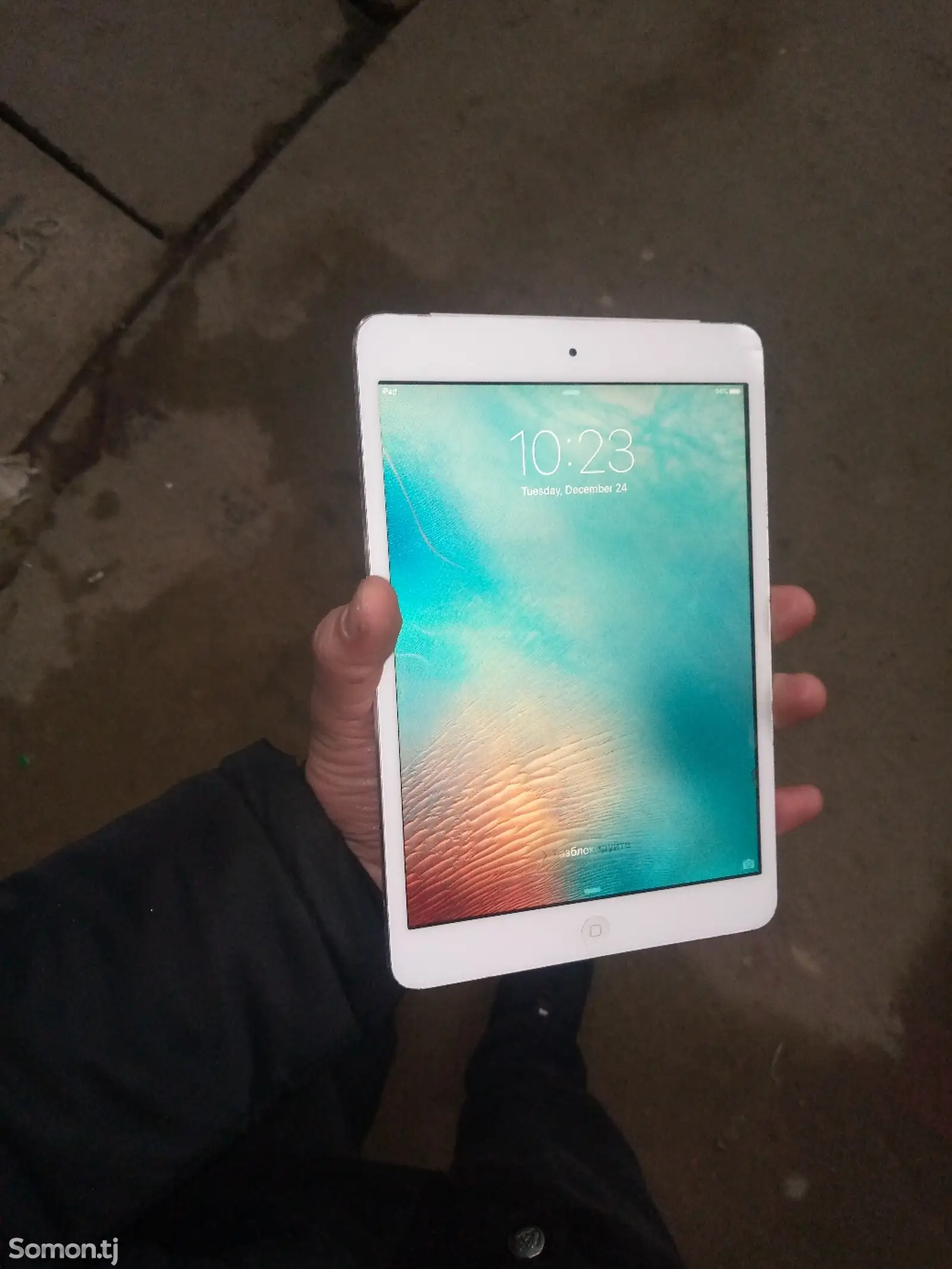 Планшет iPad 3 mini-1