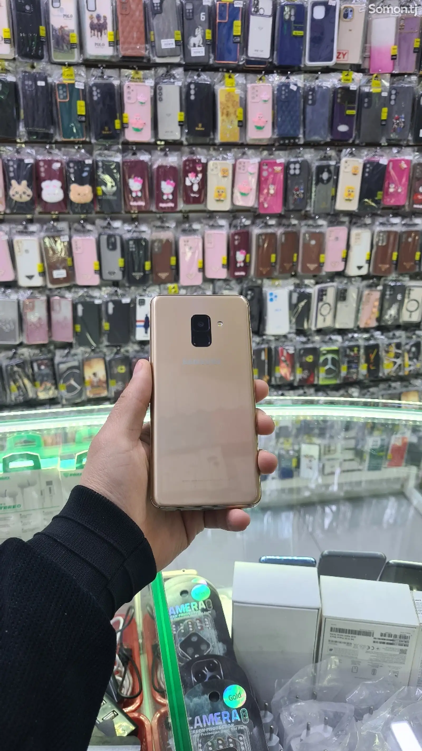 Samsung Galaxy A8-1