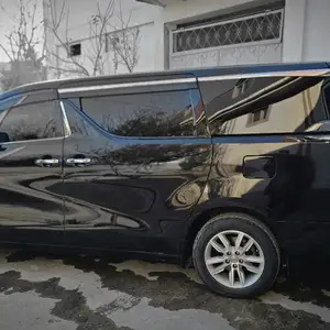 Toyota Vellfire, 2015