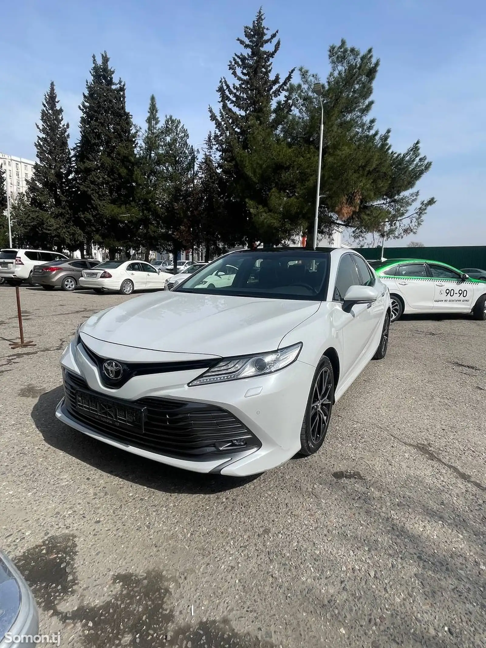 Toyota Camry, 2019-1