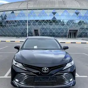 Toyota Camry, 2019