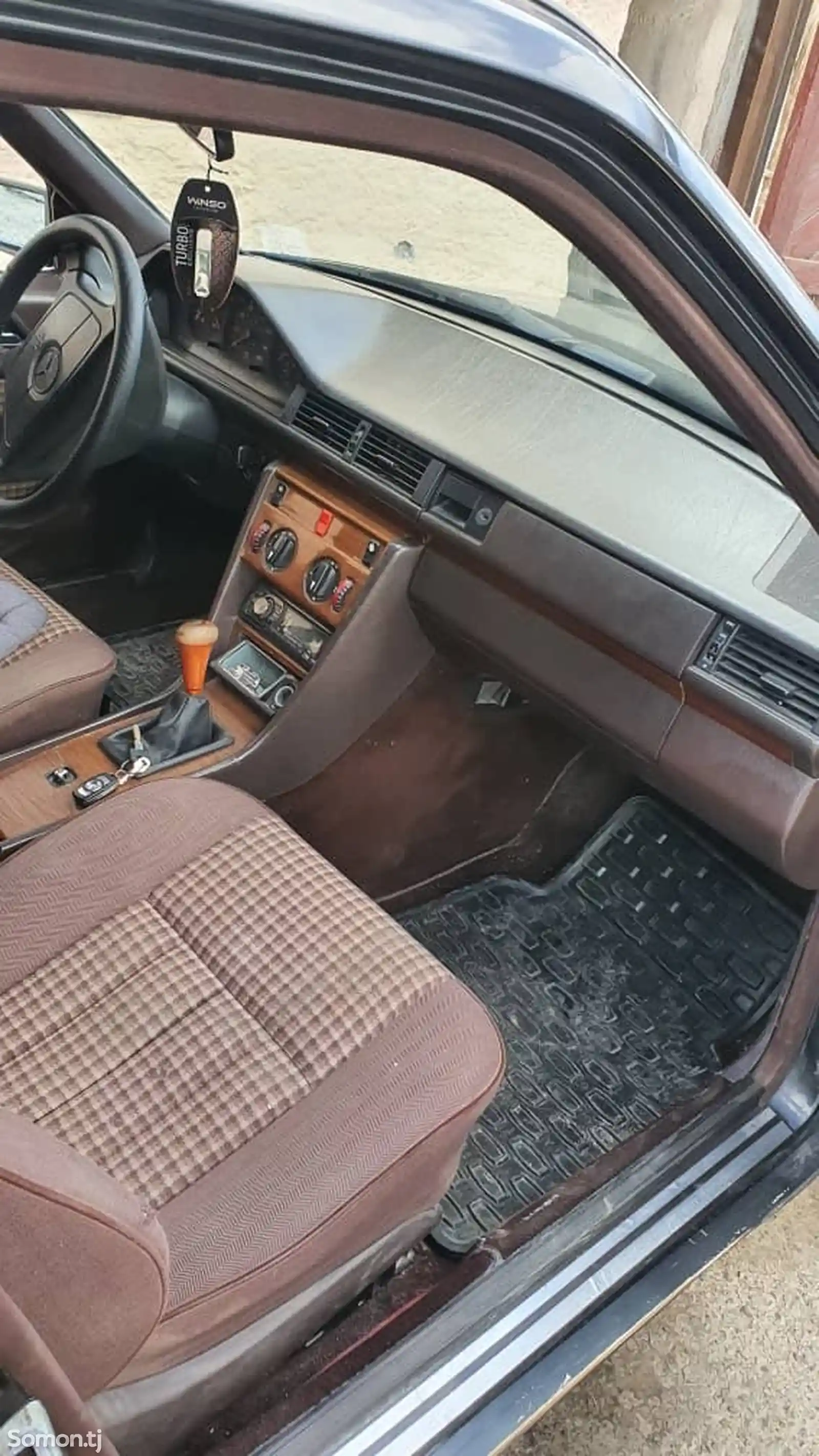 Mercedes-Benz W124, 1995-4