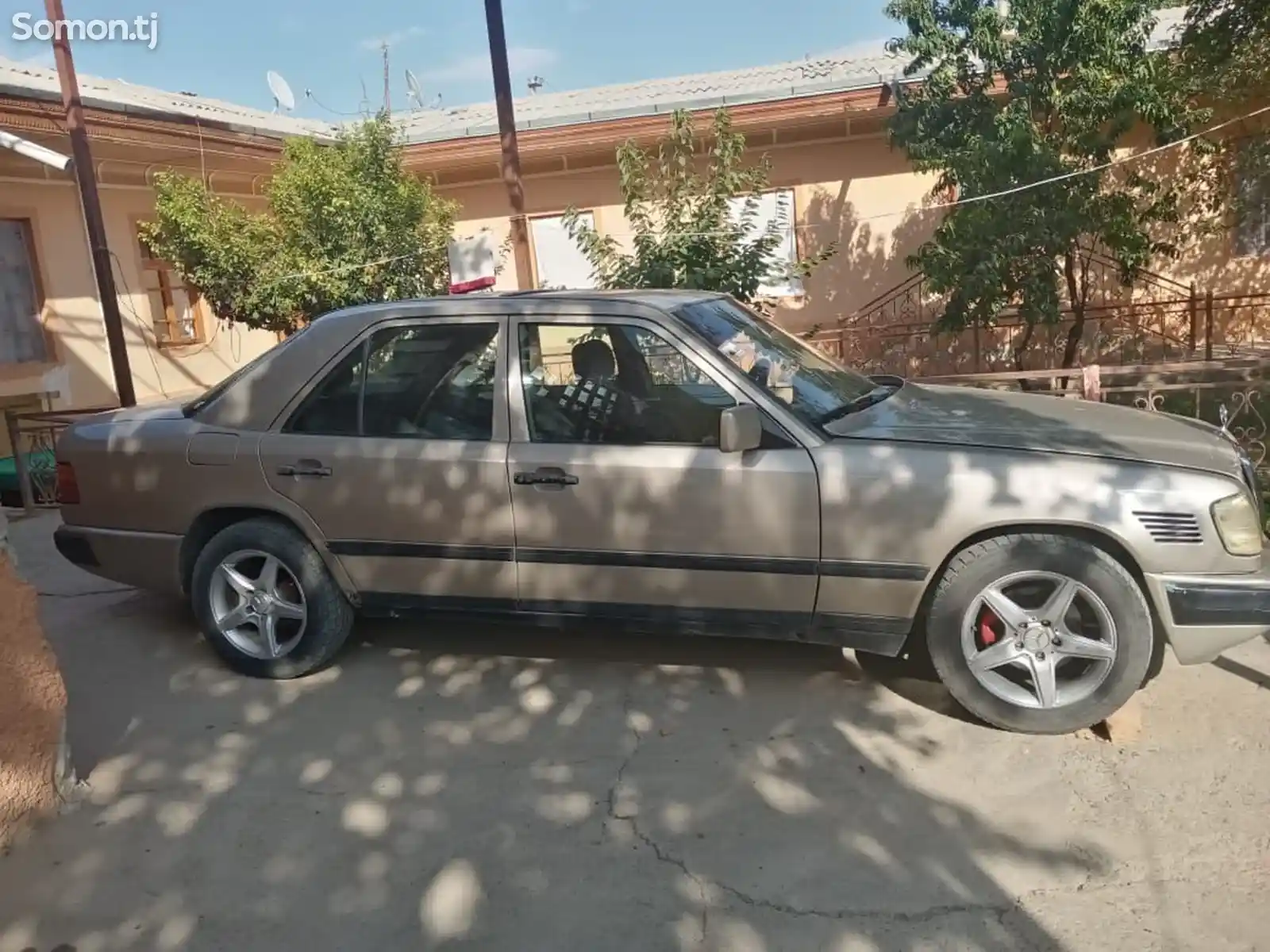 Mercedes-Benz W124, 1986-6