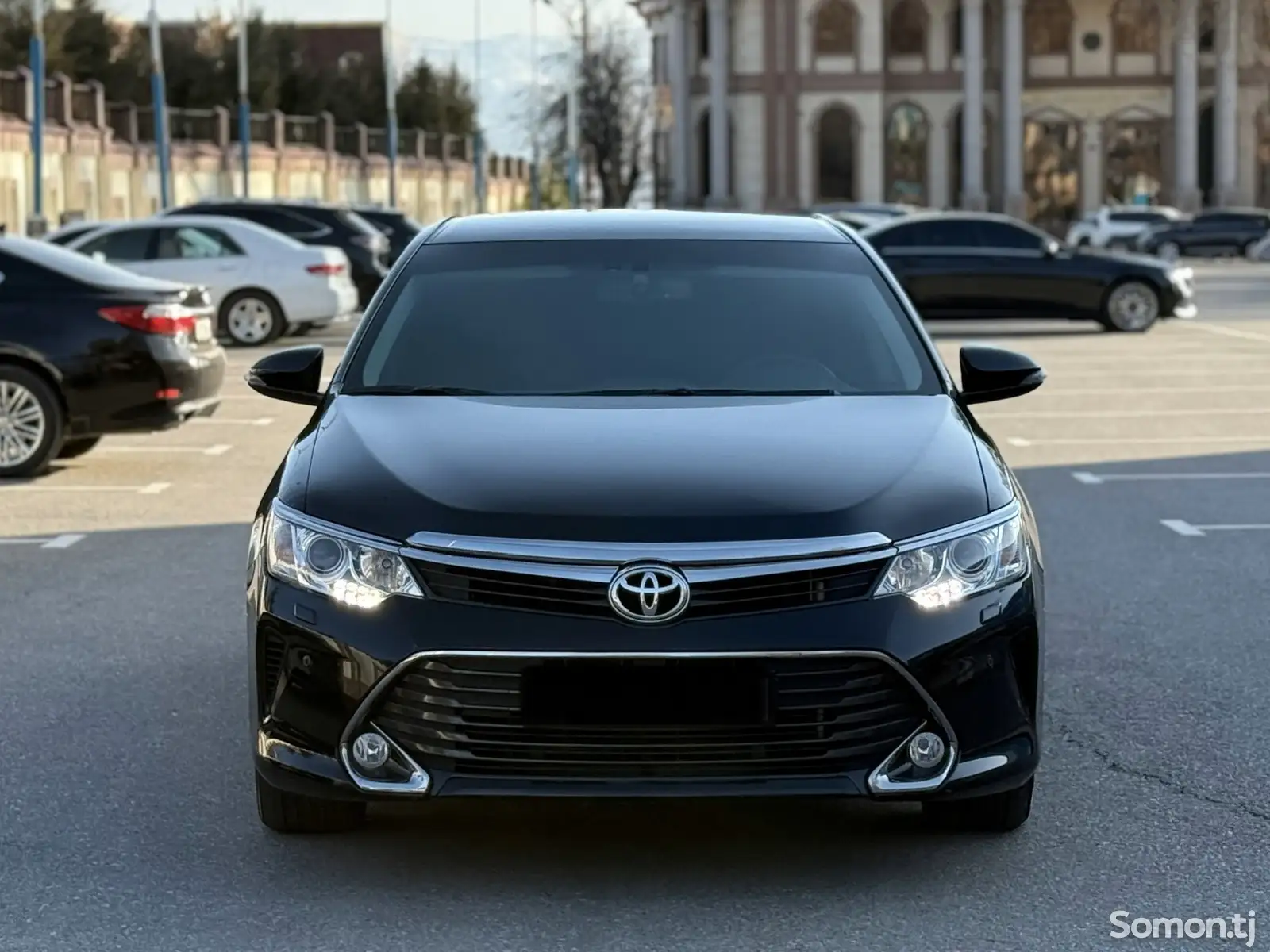 Toyota Camry, 2016-1