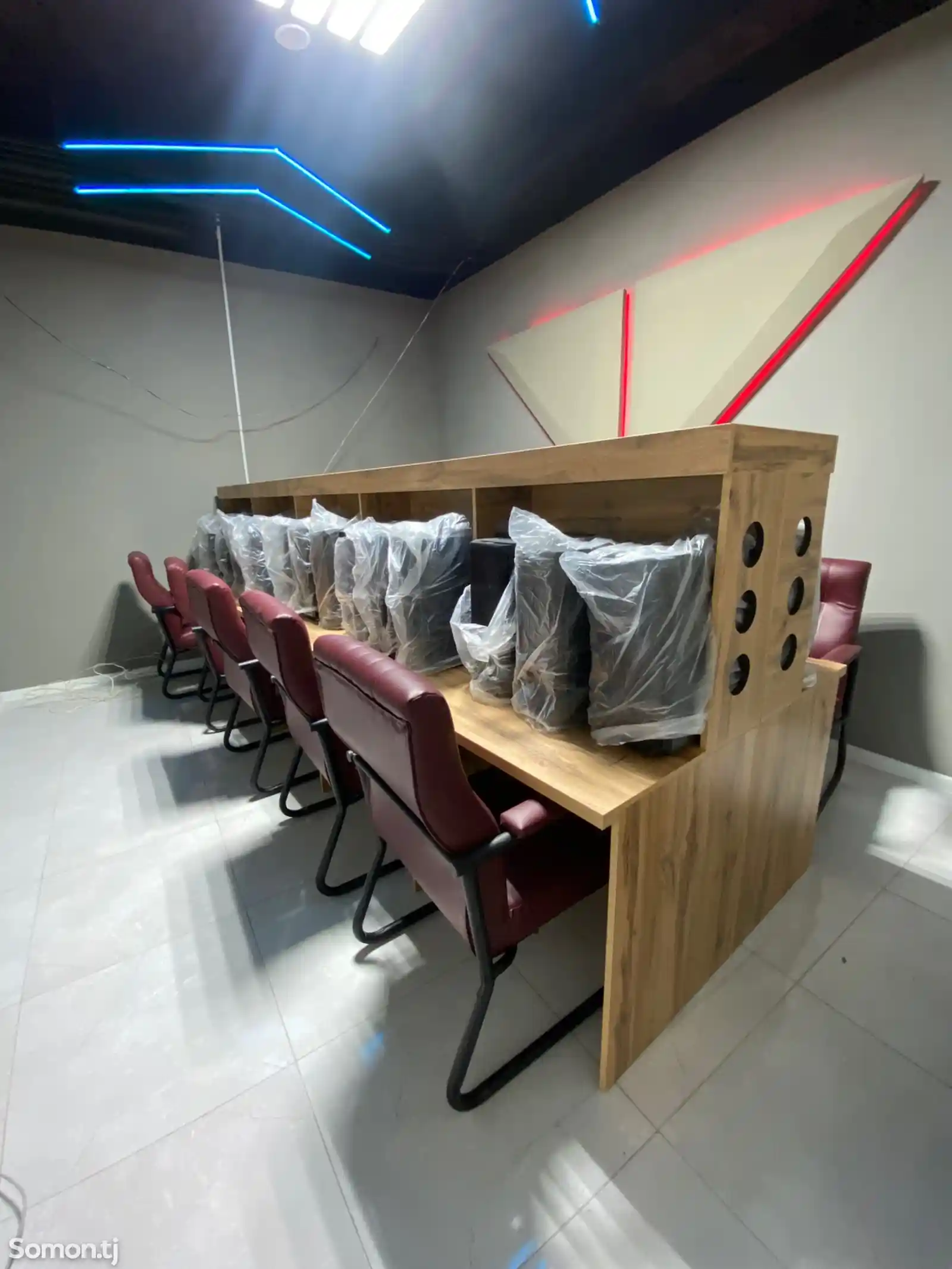 Мебель для интернет кафе на заказ-2
