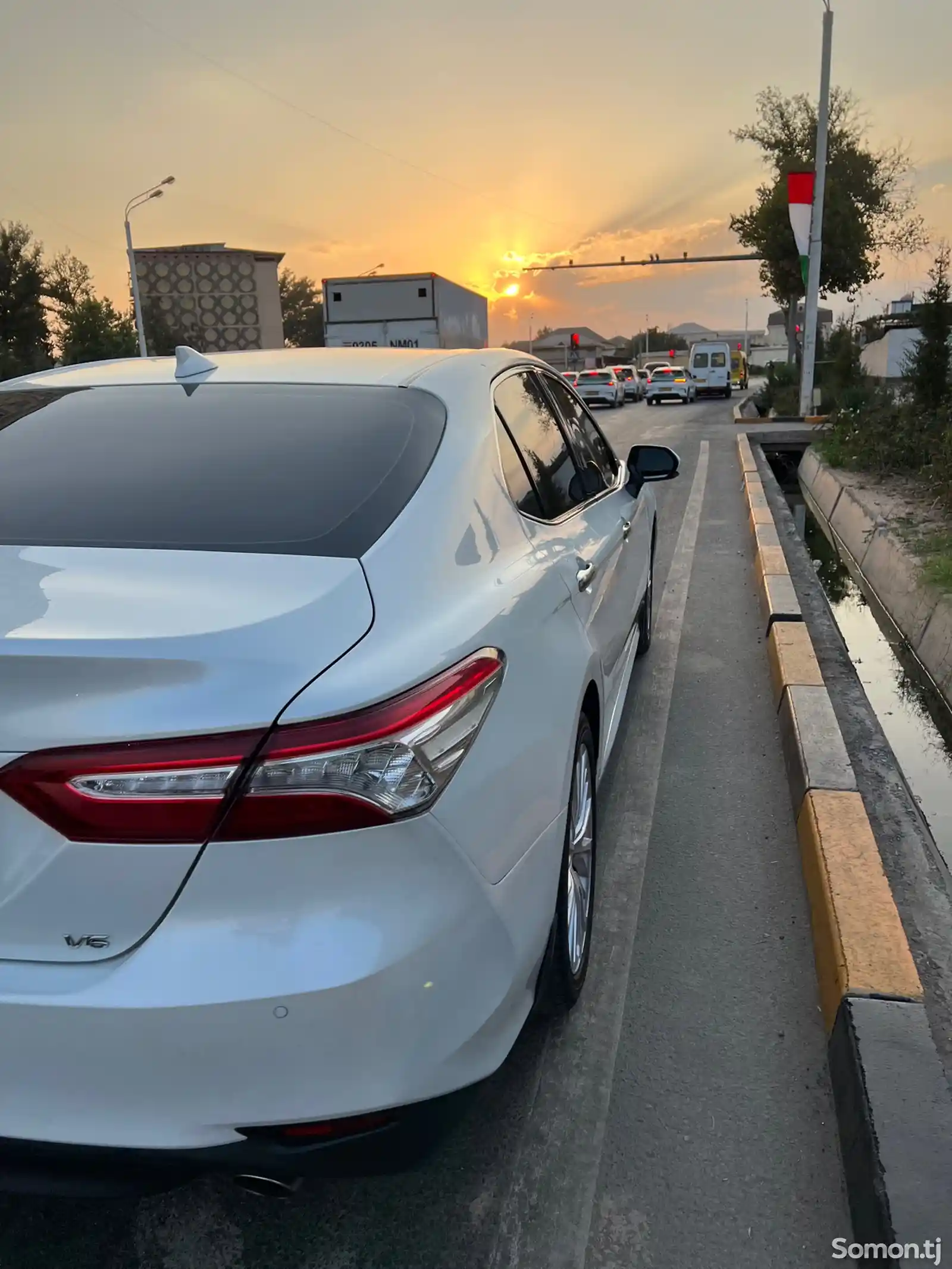 Toyota Camry, 2019-5