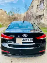 Hyundai Elantra, 2016-4