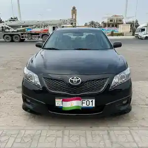 Toyota Camry, 2010