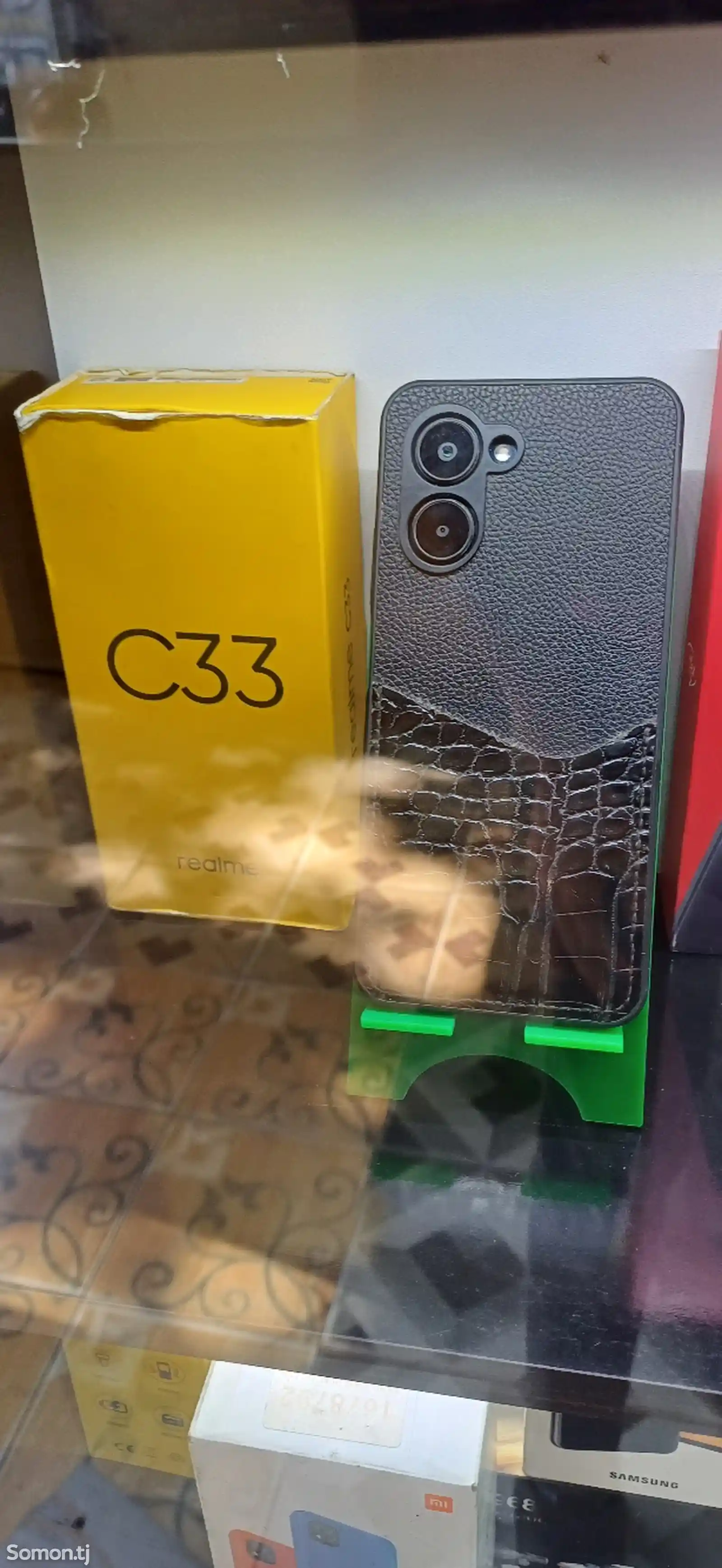 Realme c33