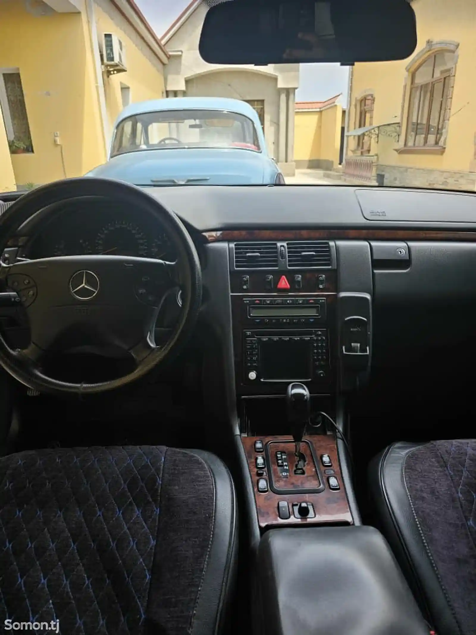 Mercedes-Benz E class, 2000-4