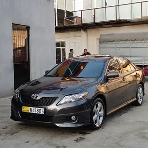 Toyota Camry, 2010