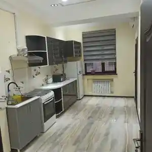 3-комн. квартира, 14 этаж, 117м², Шохмансур