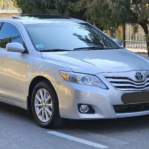 Toyota Camry, 2010