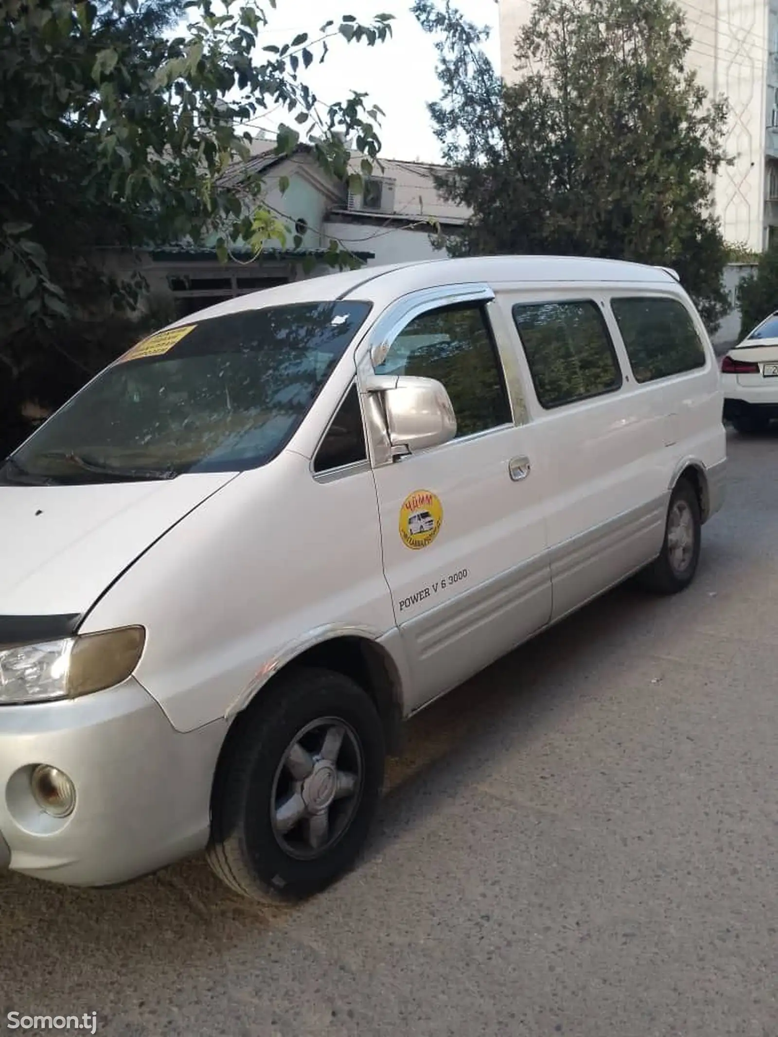 Микроавтобус Hyundai starex, 2000-2